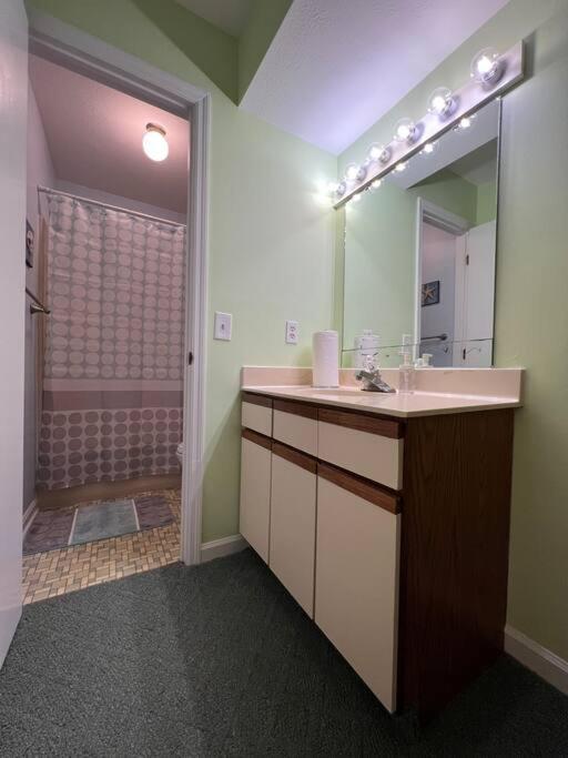 Lovely 2-Bedroom Condo With Pool Myrtle Beach Luaran gambar